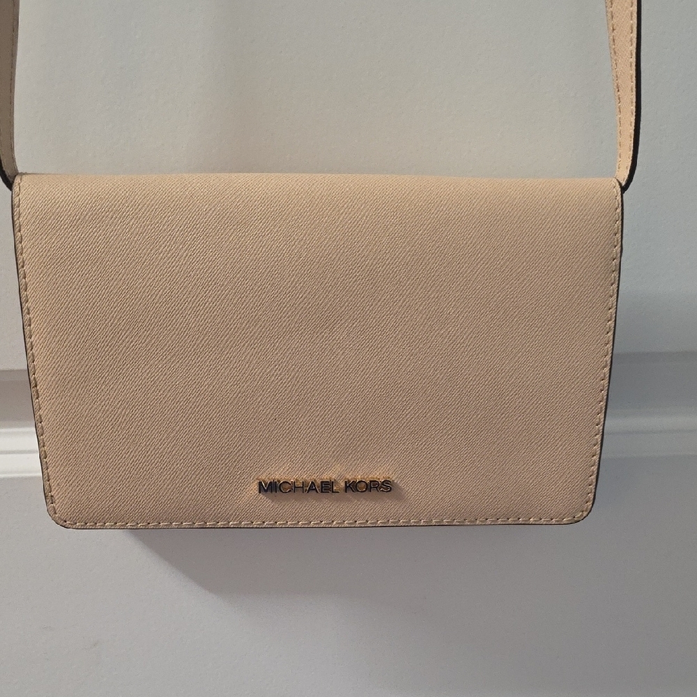 MICHAEL KORS Women's Jet Set Item MK Convertible Cross-body Bag Clutch-Wallet